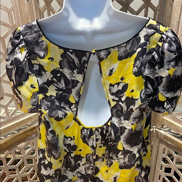 Kenar Floral Yellow and Black Blouse - Picture 8 of 9